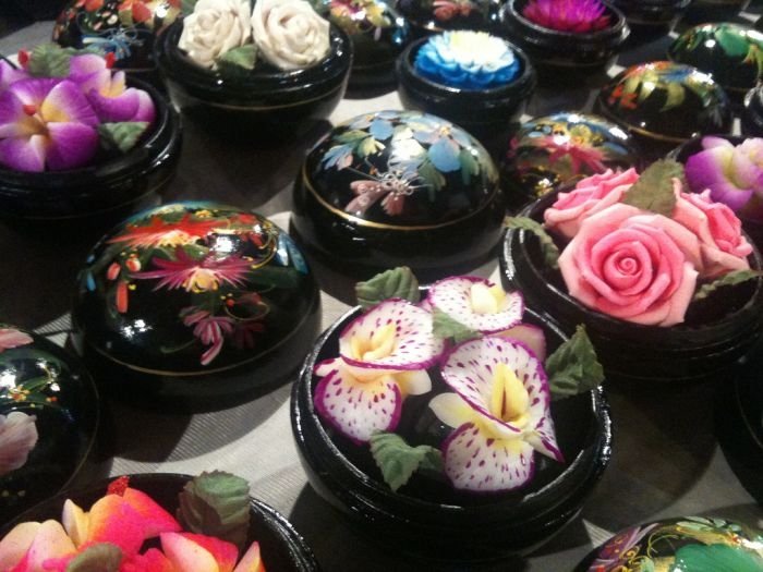 soap carving flowers