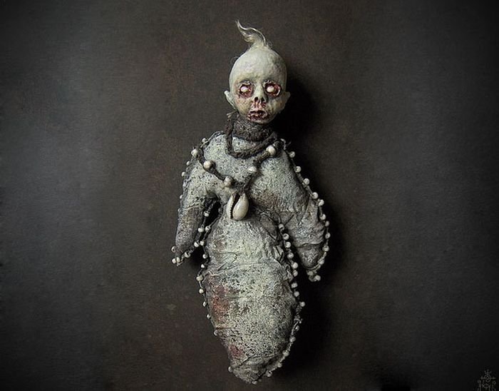 Creepy mummy dolls by Shain Erin