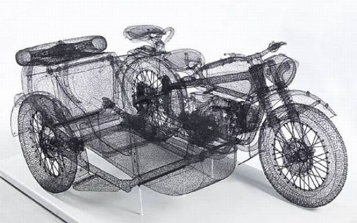 Chicken wire sculptures by Shi Jindian