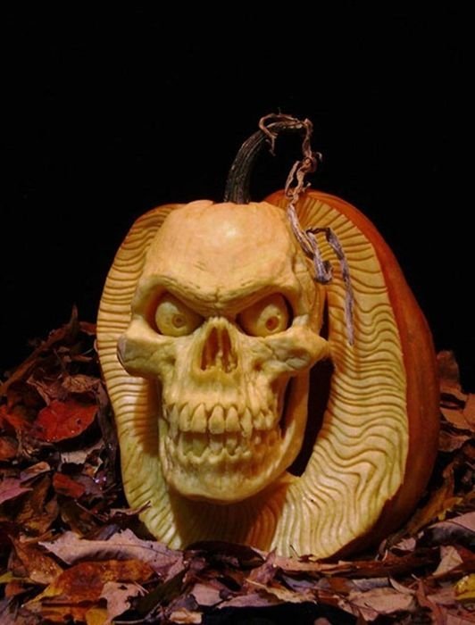 Pumpkin carving by Ray Villafane