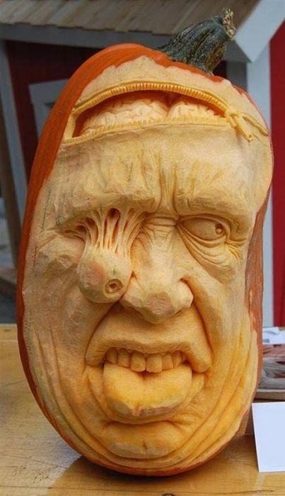 Pumpkin carving by Ray Villafane