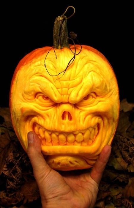 Pumpkin carving by Ray Villafane