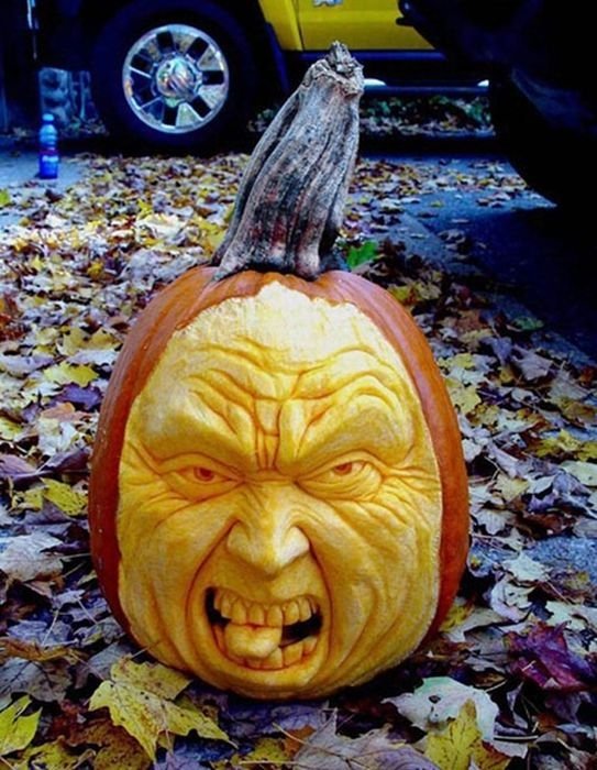 Pumpkin carving by Ray Villafane