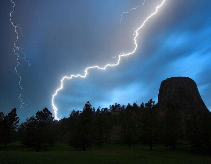 Weather phenomena by Mike Hollingshead