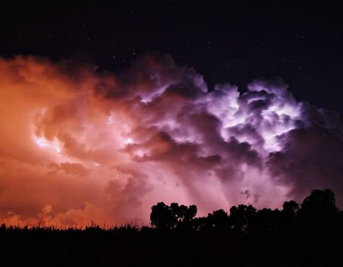 Weather phenomena by Mike Hollingshead