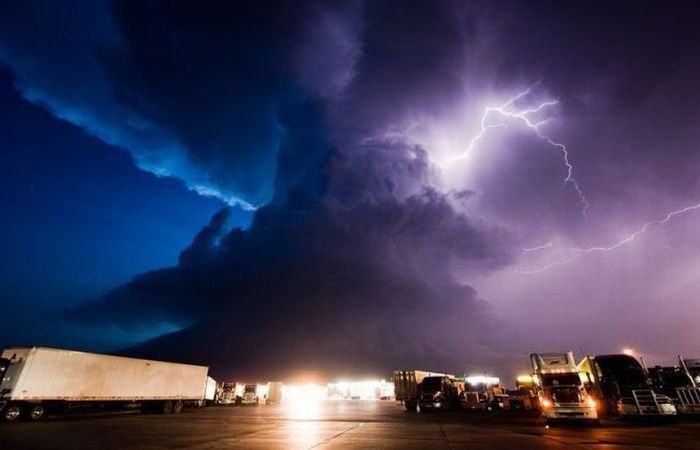 Weather phenomena by Mike Hollingshead