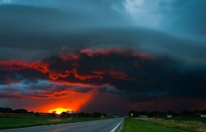 Weather phenomena by Mike Hollingshead