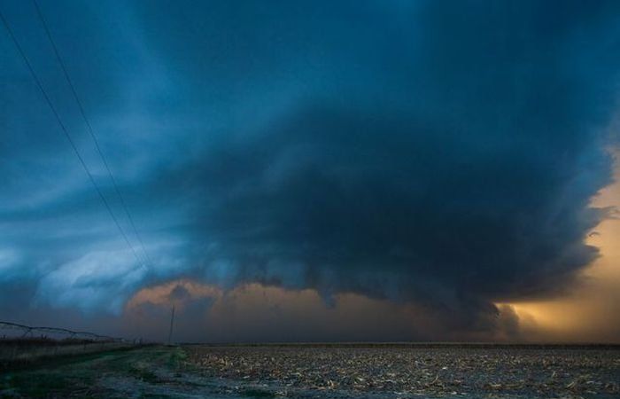 Weather phenomena by Mike Hollingshead