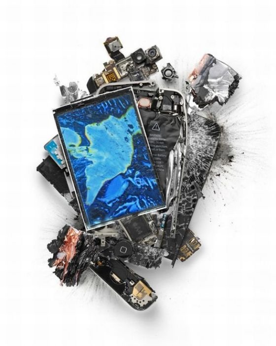 Destroyed apple gadgets by Michael Tompert