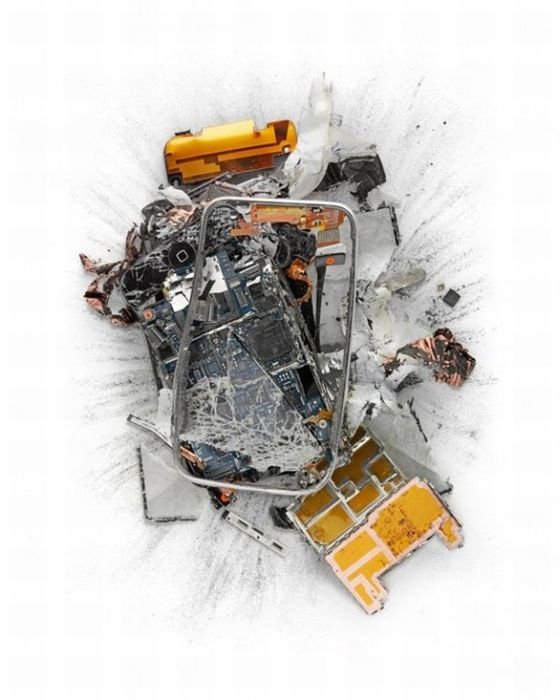 Destroyed apple gadgets by Michael Tompert