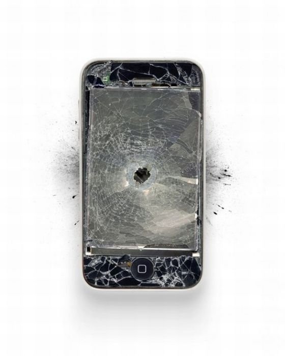 Destroyed apple gadgets by Michael Tompert