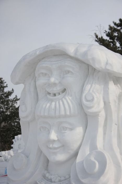 snow sculpture