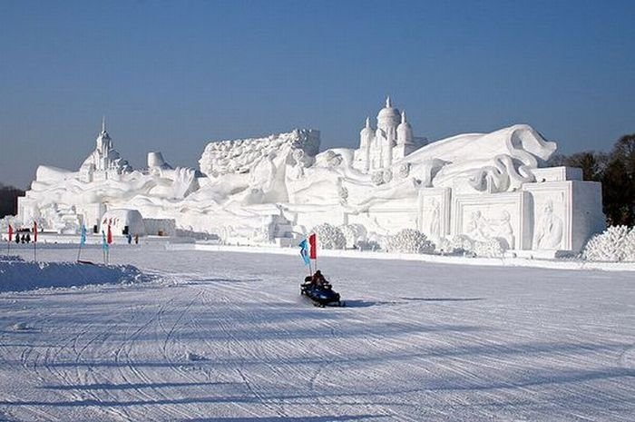 snow sculpture