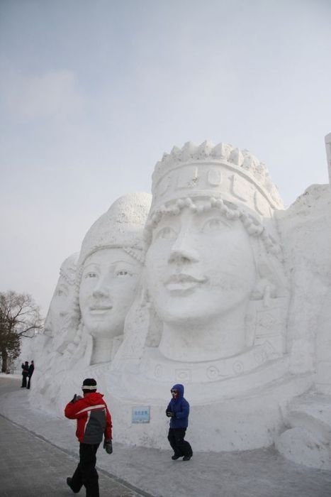 snow sculpture