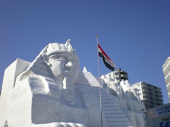 snow sculpture