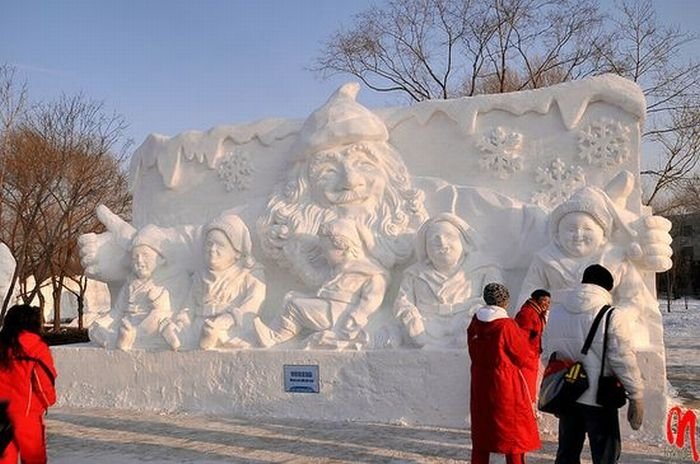 snow sculpture