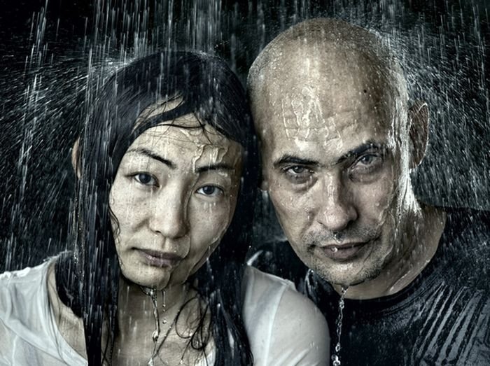 Raining portraits by Nicolas Dumont