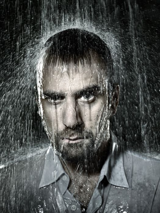 Raining portraits by Nicolas Dumont