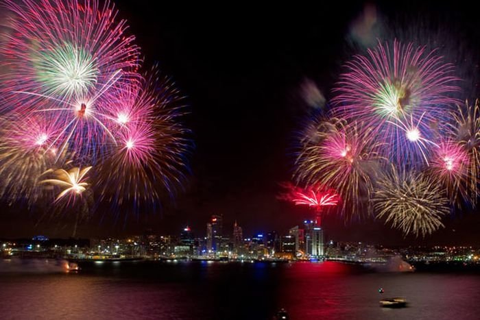 new year 2011 fireworks around the world