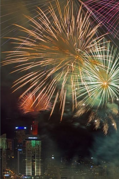new year 2011 fireworks around the world