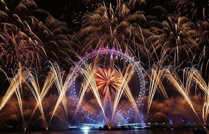 new year 2011 fireworks around the world