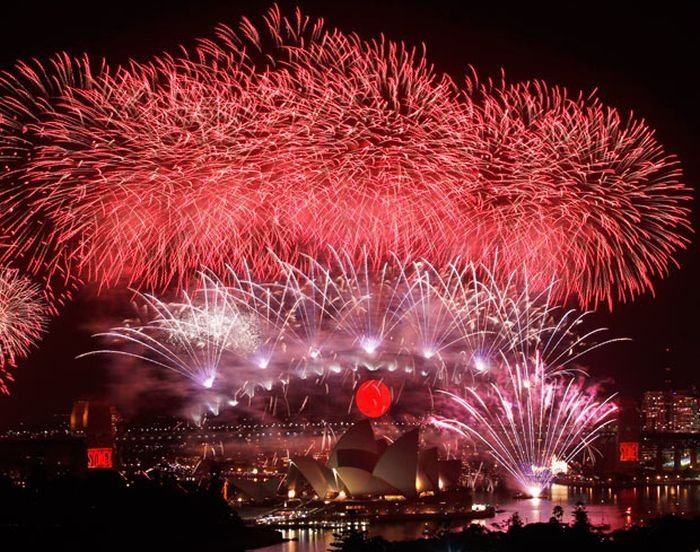 new year 2011 fireworks around the world