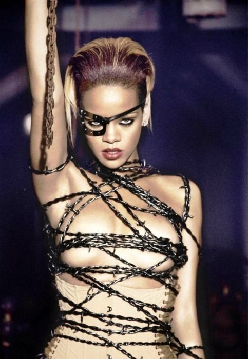 Celebrity photography by Anthony Mandler