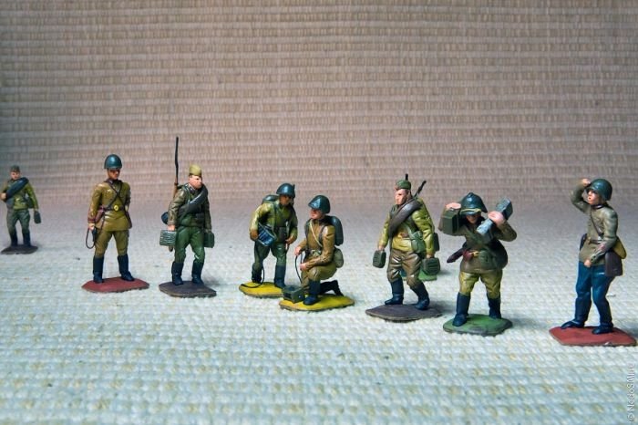 plastic toy army