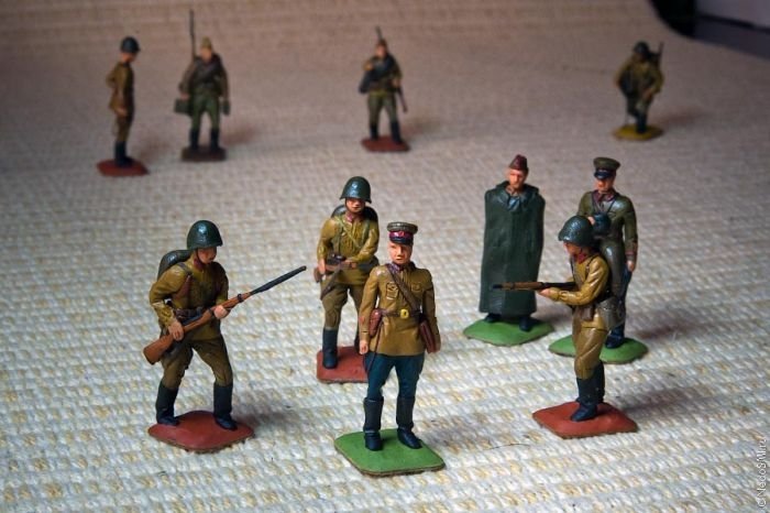 plastic toy army