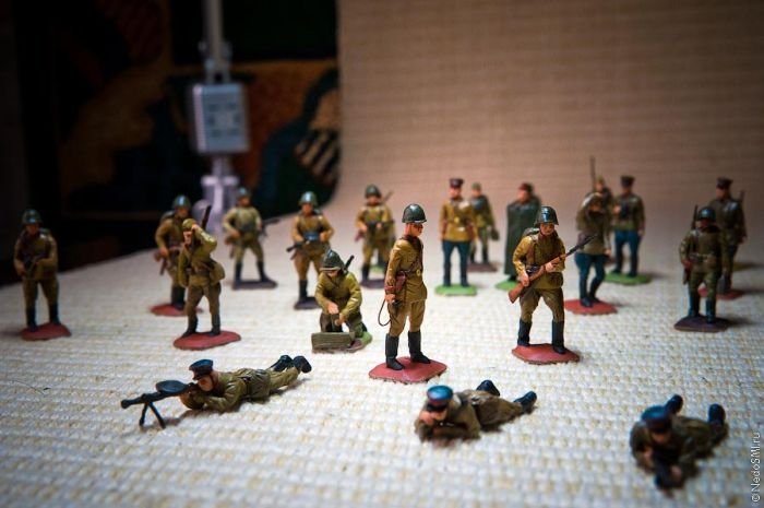 plastic toy army