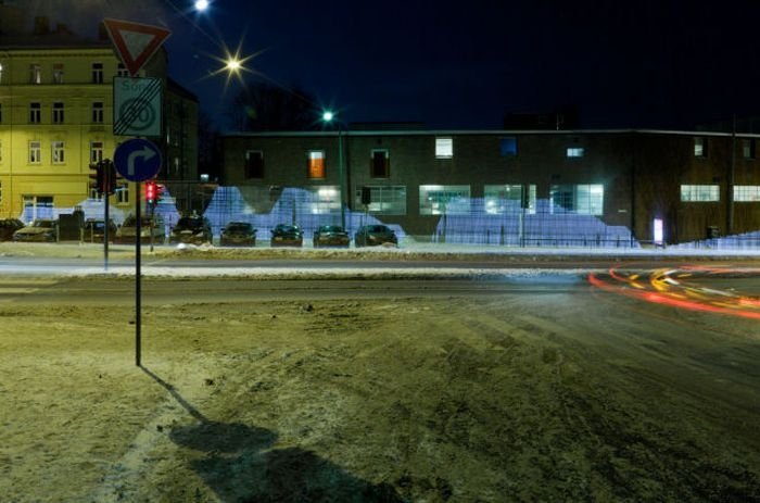 Light painting WiFi project by Timo Arnall, Jørn Knutsen and Einar Sneve Martinussen