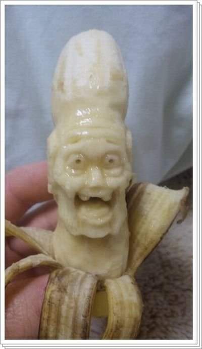 Banana art by Sue, Chinese artist