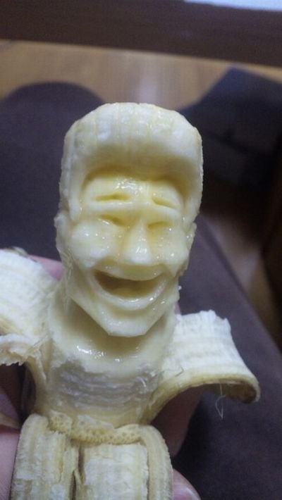 Banana art by Sue, Chinese artist