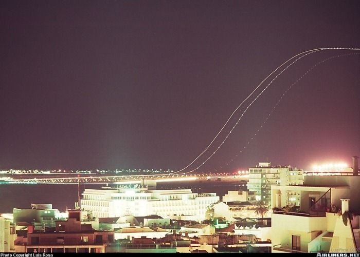 airplane long exposure photo