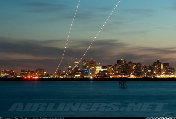 airplane long exposure photo