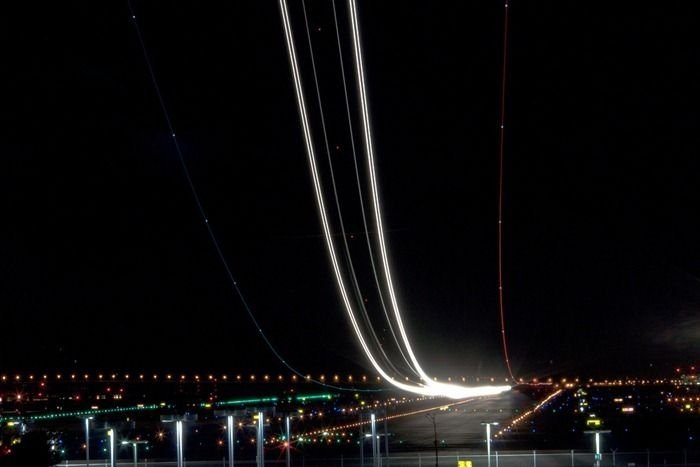 airplane long exposure photo