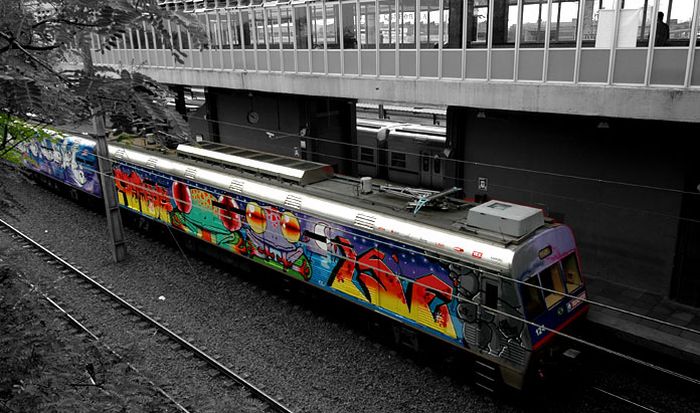 train graffiti