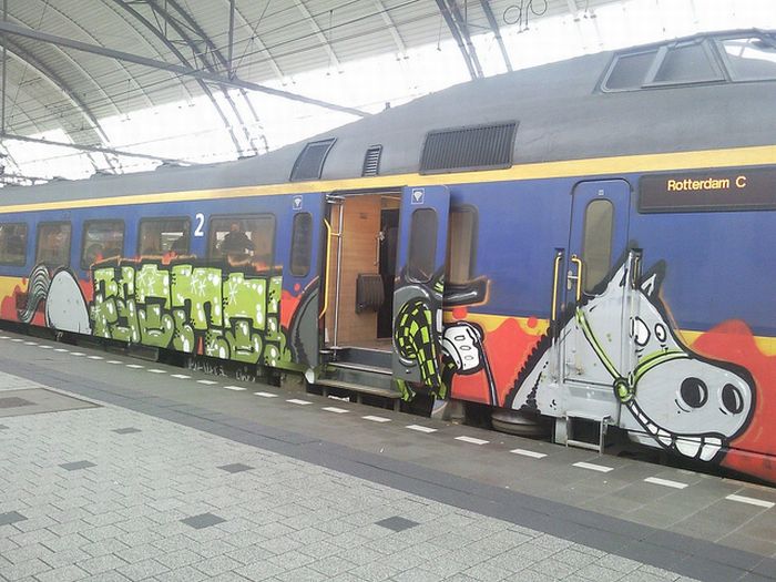 train graffiti