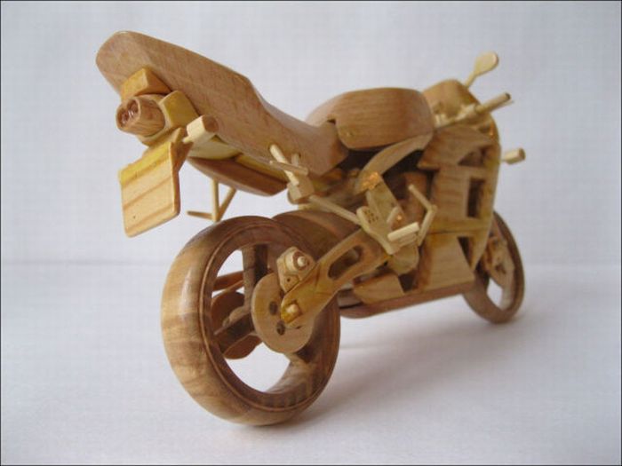 Miniature wooden motorcycles by Vyacheslav Voronovich