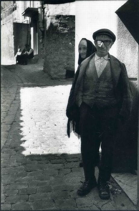 Documentary photos by Leonard Freed