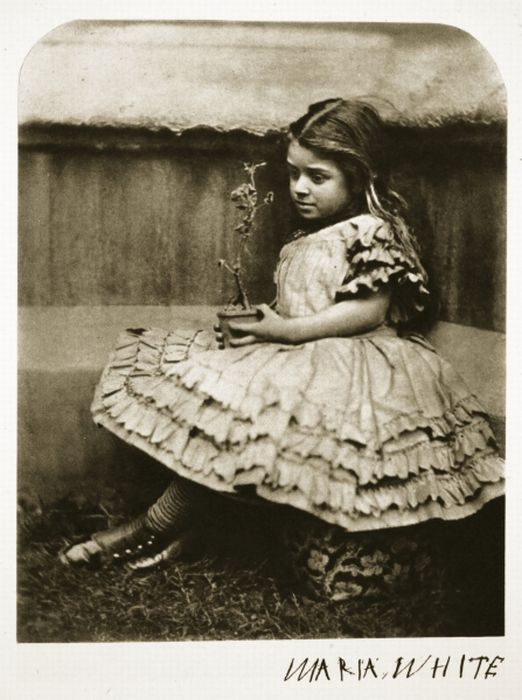 History: Children of the past, 19th century, photos by Charles Johnson