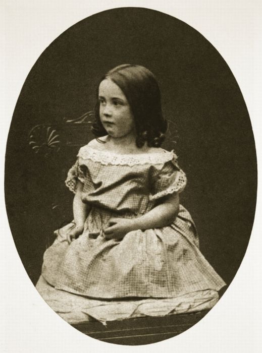 History: Children of the past, 19th century, photos by Charles Johnson