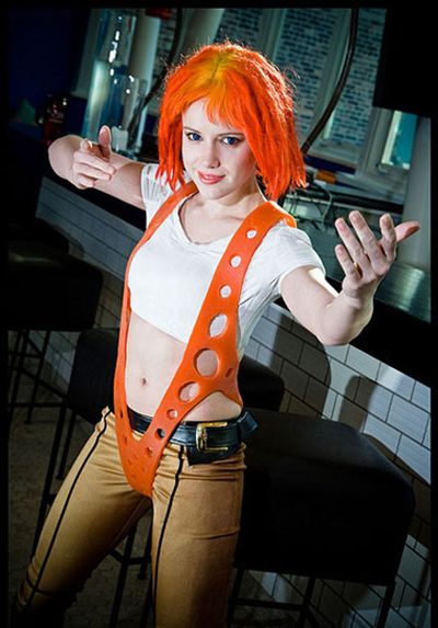 girl in leeloo the fifth element costume