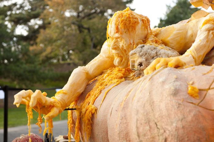 World's largest pumpkin carving by Ray Anthony Villafane