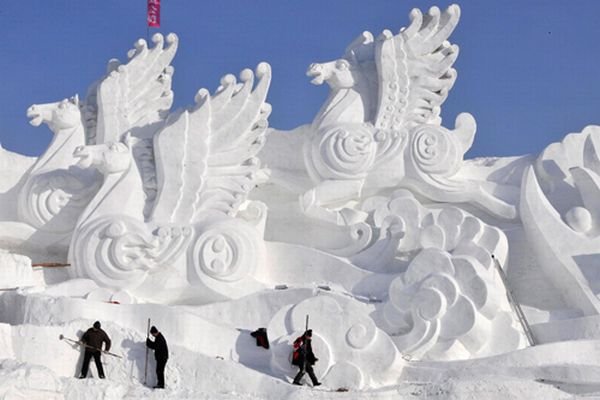 snow sculpture