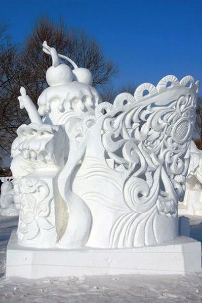 snow sculpture