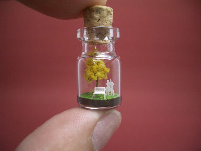 A Tiny World in a Bottle project by Akinobu Izumi