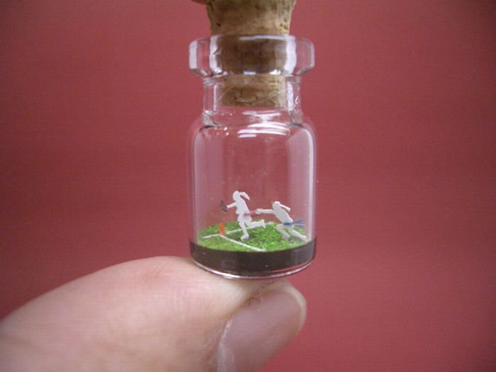 A Tiny World in a Bottle project by Akinobu Izumi