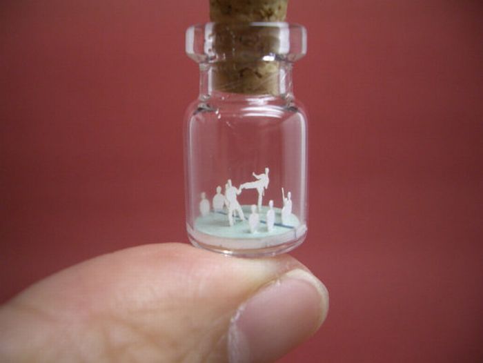 A Tiny World in a Bottle project by Akinobu Izumi