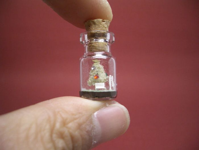 A Tiny World in a Bottle project by Akinobu Izumi